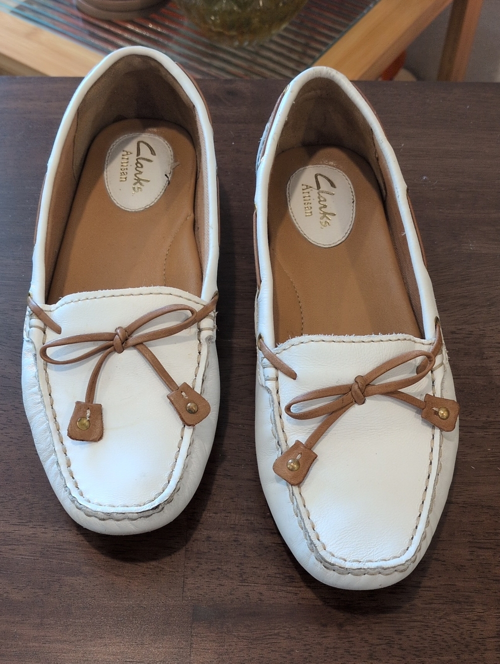 Clarks White Leather Loafers with Tan Bow Accents